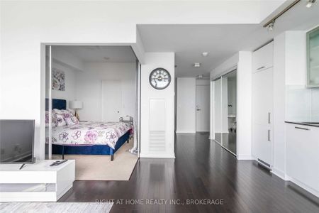 For Lease - 14 York Street Unit# 5512, Toronto, Ontario - Photo 2