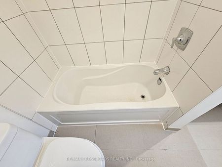 For Lease - 2170B Dufferin Street Unit# Upper Lvl, Toronto, Ontario - Photo 3