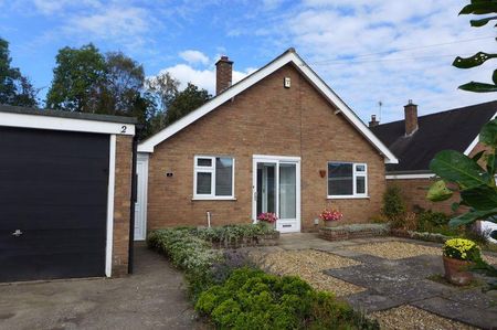 2 bedroom bungalow to rent - Photo 2