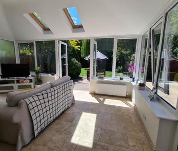 2 bedroom semi-detached bungalow to rent - Photo 1