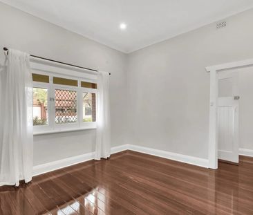 Prime Mile End Location - Photo 1