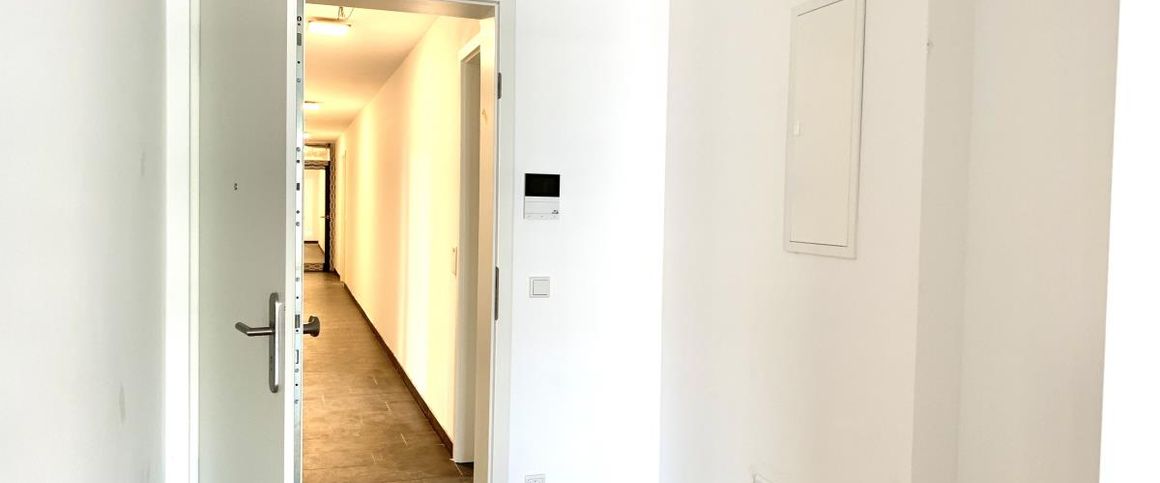 FÜ: Urban & attraktiv, 2-Zi-Wohnung mit großem Balkon, 2.OG, inkl. EBK, Aufzug + TG-Stellplatz - Photo 1