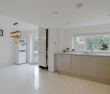 Glencarron Close, Hoddlesden - Photo 3