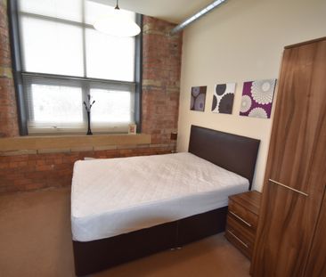 1 Bedroom Furnished Apartment - Photo 4