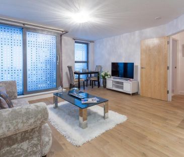 2 bedroom flat to rent - Photo 3