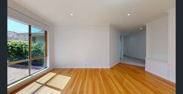 Large Family home, In a Great Location 4 x 2 x 2 - Photo 1