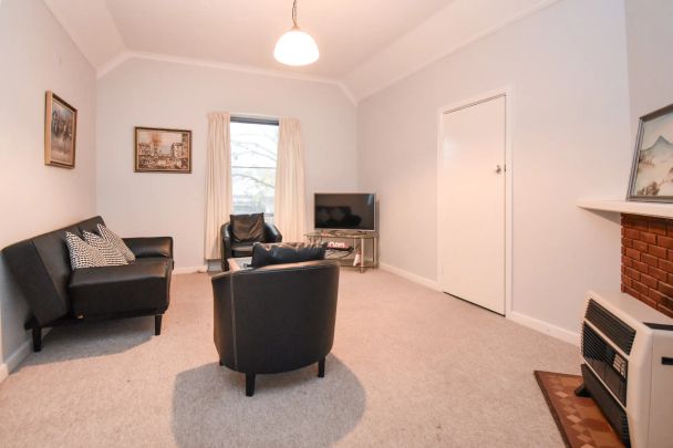 Furnished Apartment in Prime CBD Location - Photo 1