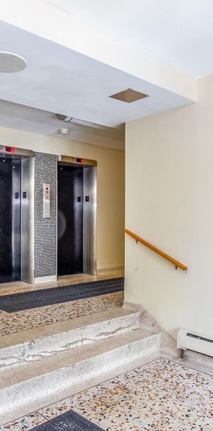 2095 Prospect St - Photo 2