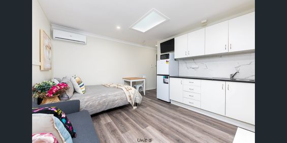 Self contained studio style - Furnished Unit in Bald Hills -Bills Included! - Photo 3