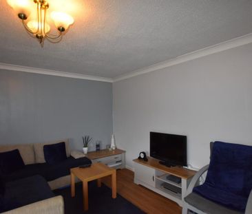 1 bedroom in a house share to rent - Photo 2