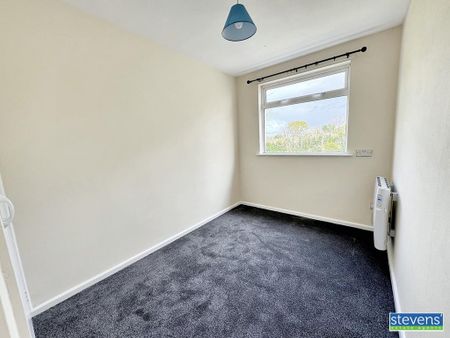 3 bedroom detached bungalow to rent - Photo 4