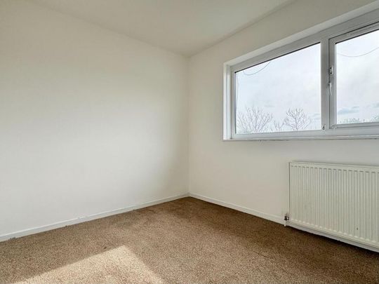 4 bedroom terraced house to rent - Photo 1