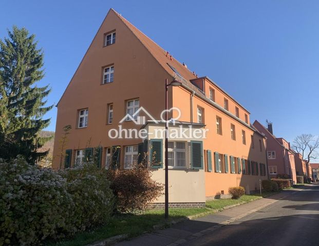 3-Raum-Wohnung mit Einbauküche, Balkon & Gartenanteil, idyllisch und zentral in Freital - Photo 1