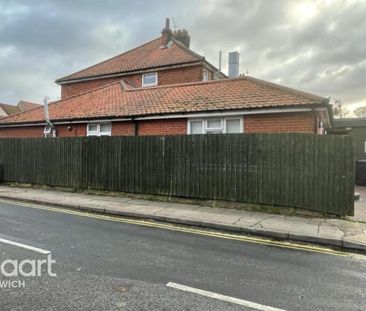 1 bedroom in a house share to rent - Photo 2