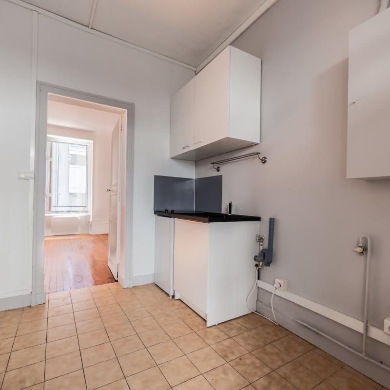 Location Appartement 1 pièce 32m² NANTES 44000 - Photo 1