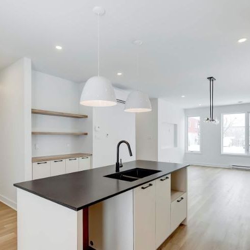 3 CH - 1 SDB - Longueuil - $2,650 /mo - Photo 1