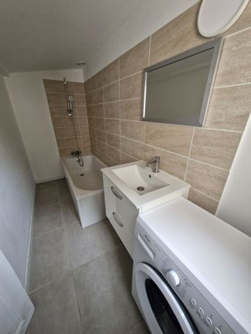 Location Appartement 2 pièces 34m² - Photo 5
