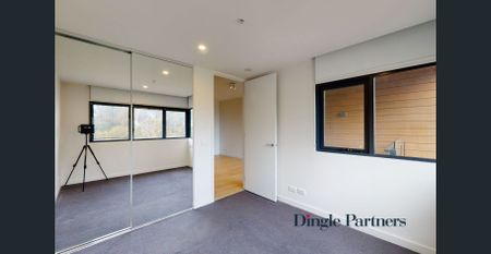 Modern Apartment with Park Views and Lifestyle at Your Doorstep - Photo 4