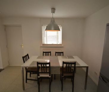 3 bedroom end of terrace house to rent - Photo 6