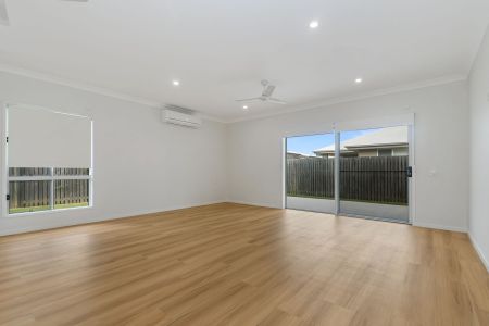 Brand New Modernised Family Home - Photo 2