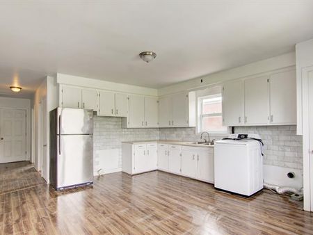 3227 Av. Hector - Photo 4