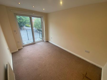 3 bedroom end of terrace house to rent - Photo 2