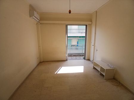 Studio/Γκαρσονιέρα για ενοικίαση Τριών Ναυάρχων - Άγιος Ανδρέας (Πάτρα) - Photo 4