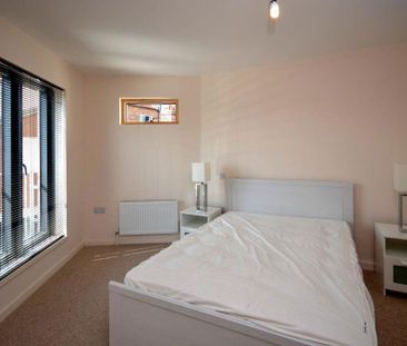 2 bedroom townhouse to rent - Photo 2