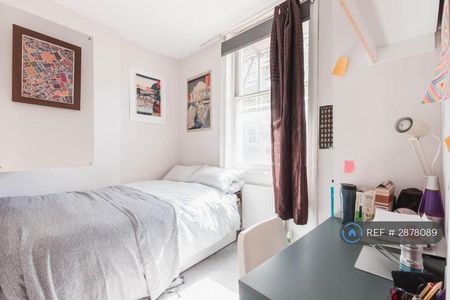 3 bedroom flat to rent - Photo 2