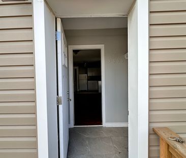 For Lease - 7 Josephine Street Unit# Main, St. Catharines, Ontario - Photo 3