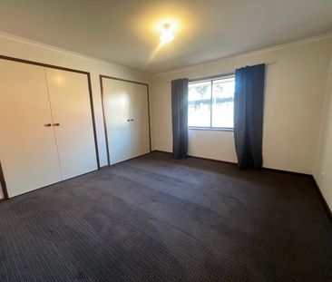 Large Private Townhouse - Photo 5