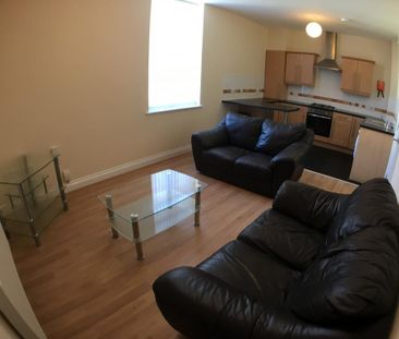 2 bedroom flat to rent - Photo 1