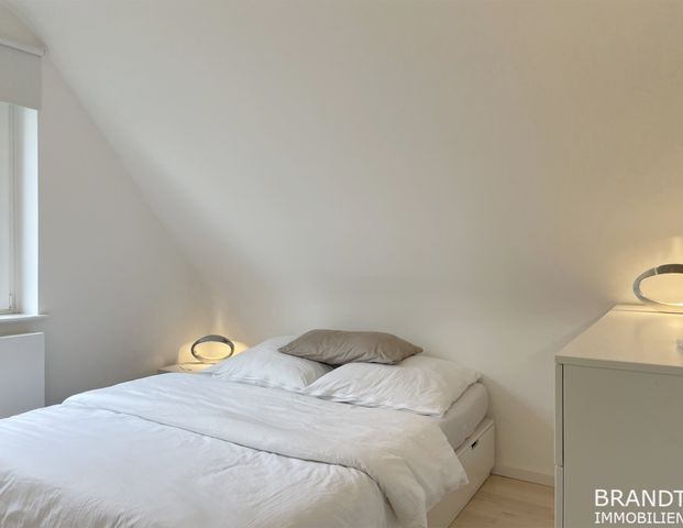 Modern möblierte 2-Zimmer-Wohnung mit Balkon und Stellplatz in Hamburg-Marienthal! - Photo 1