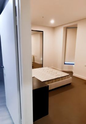 4 bed 2 bath-105 - Photo 1