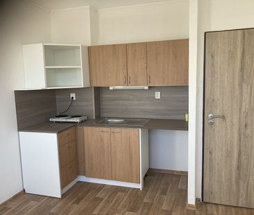 Pronájem bytu 1+kk 21 m² - Photo 1