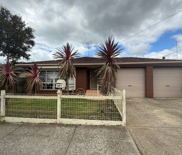 Spacious 4 Bedroom family home! - Photo 1