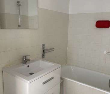 Location Appartement 1 pièce 30m² NICE 06100 - Photo 1