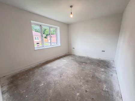 3 bedroom detached bungalow to rent - Photo 2