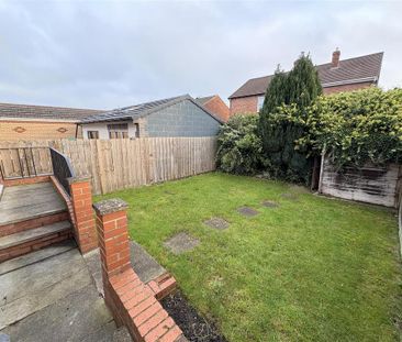 3 bedroom semi-detached house to rent - Photo 2