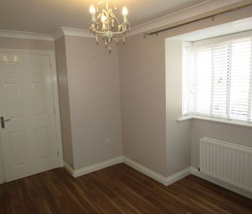 3 bed Semi-Detached - To Let - Photo 1