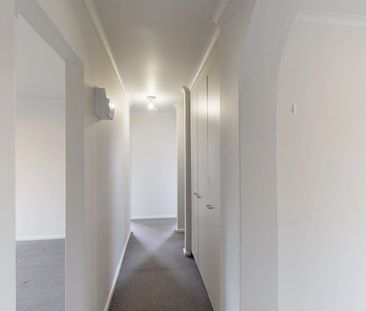 Large Apartment In A Great Location - Photo 4