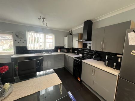 Wembley Road, Moorends, Doncaster - Photo 4