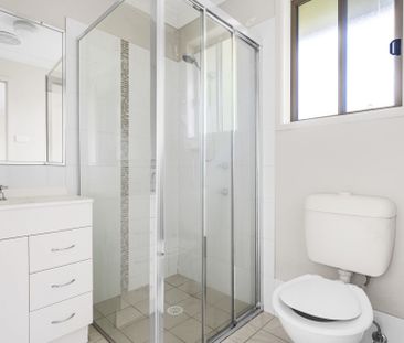 Brick Family Home - Photo 5