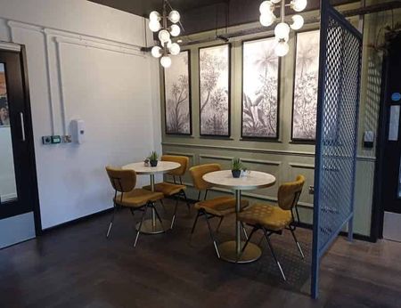 Studio Gold - Photo 5