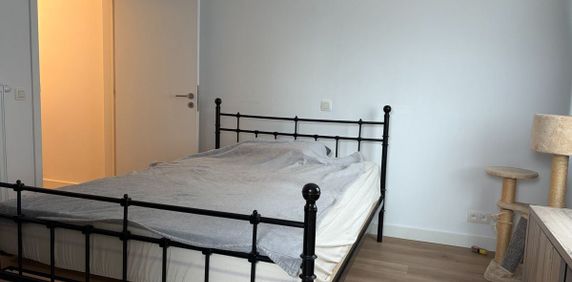 Appartement te huur in Eeklo voor € 815 met 1 slaapkamer - Photo 2