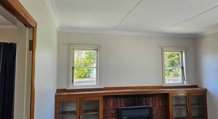 YORK STREET, 3-BEDROOMS $530 P/W - Photo 5