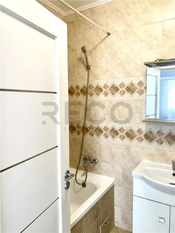 RECO Apartament modern de închiriat bloc nou, gata de mutat . - Fotografie 5