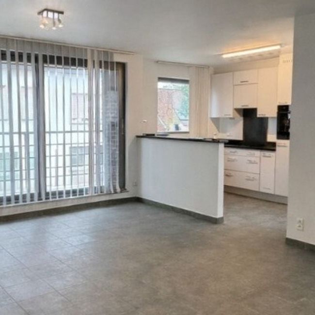 Appartement te huur in Meulebeke voor € 750 met 2 slaapkamers - Photo 1