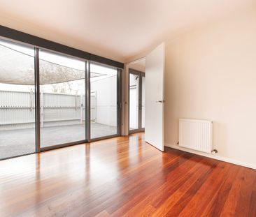 3/43-45 Donald Street, Brunswick VIC 3056 - Photo 1