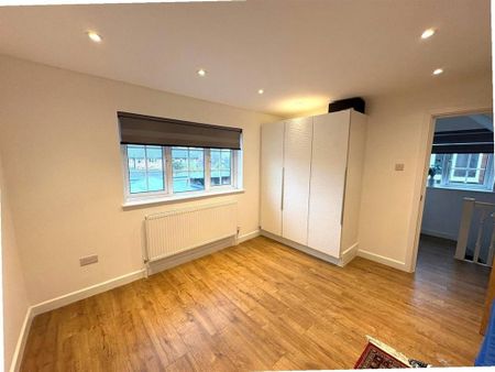 2 bedroom maisonette to rent - Photo 2